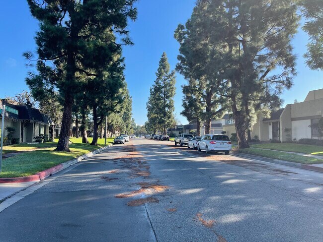 Building Photo - 16026 Timberhill Ln