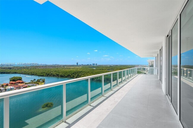 Building Photo - 400 Sunny Isles Blvd