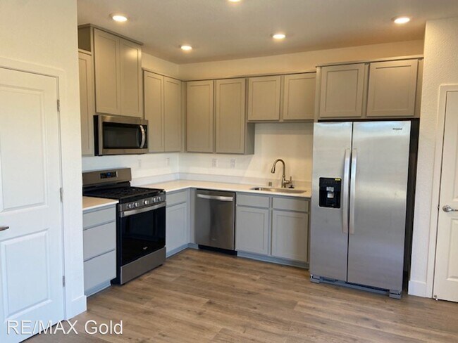 Building Photo - 3 br, 2.5 bath House - 1982 Amazonite Drive