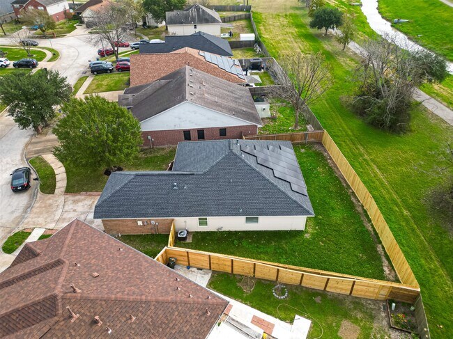 Building Photo - 21519 Sapphire Ct