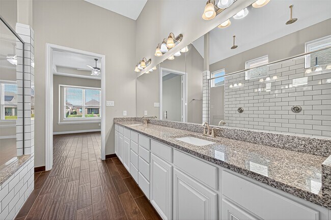 Building Photo - 24118 Cannon Anello Ct