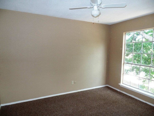 Building Photo - 10138 Beekman Pl Dr