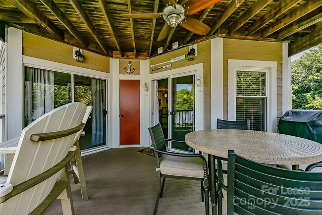 Building Photo - 18557 Vineyard Point Ln