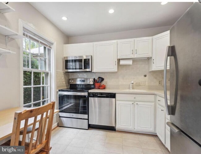 Building Photo - 5105 Westbard Ave