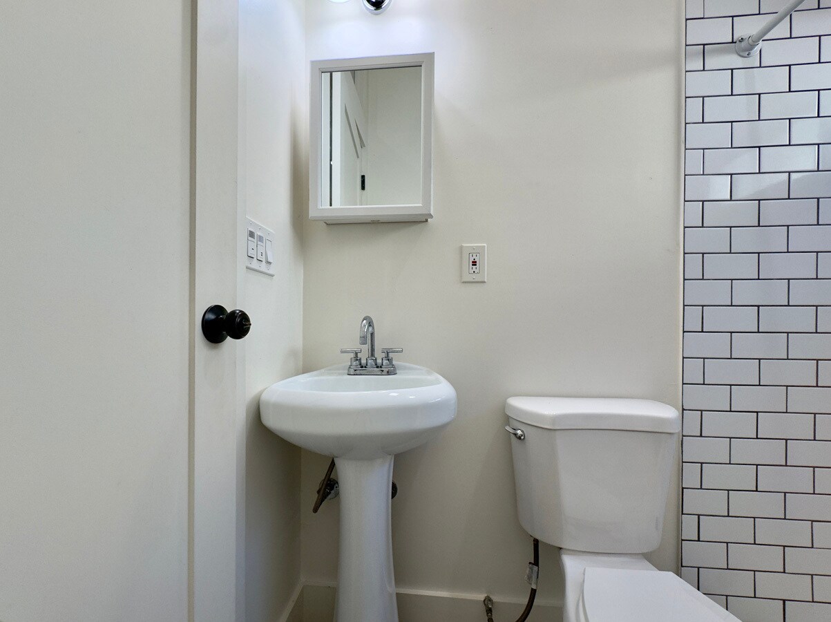 Building Photo - 1038 62nd St