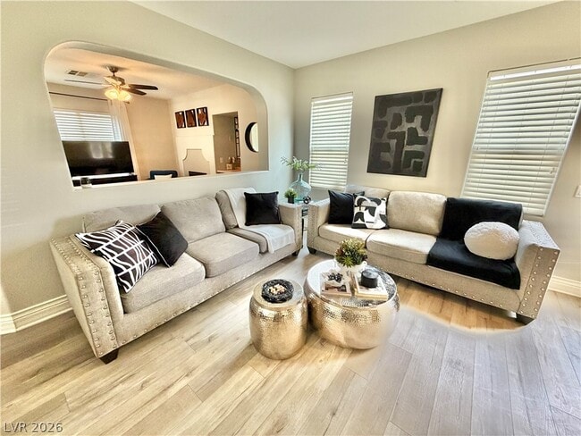 Building Photo - 399 Center Green Dr