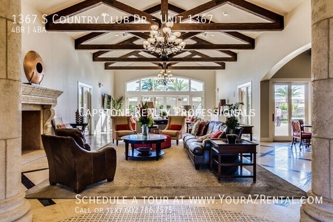 Building Photo - 1367 S Country Club Dr