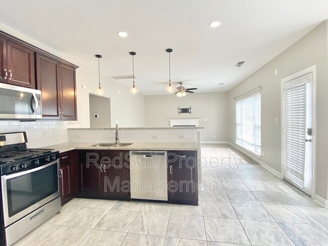 Building Photo - 13326 Harbor Dr