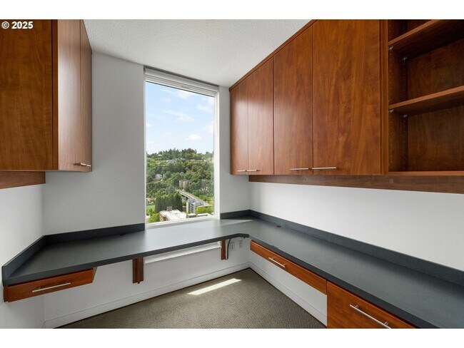 Building Photo - Modern 2-Bed/2-Bath Condo with Balcony, Pa...