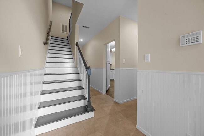 Building Photo - 6423 New Market Way