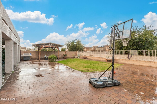 Building Photo - 11114 W Pierson St