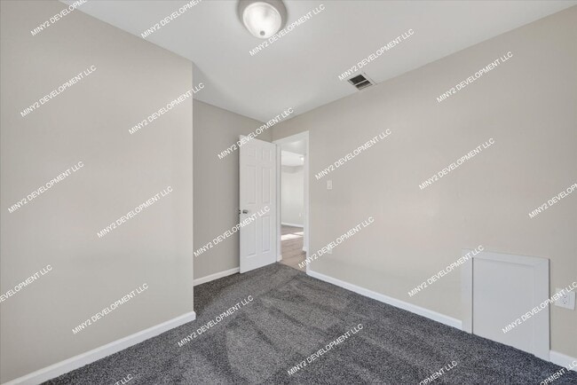 Building Photo - 12862 Georgiana Ave