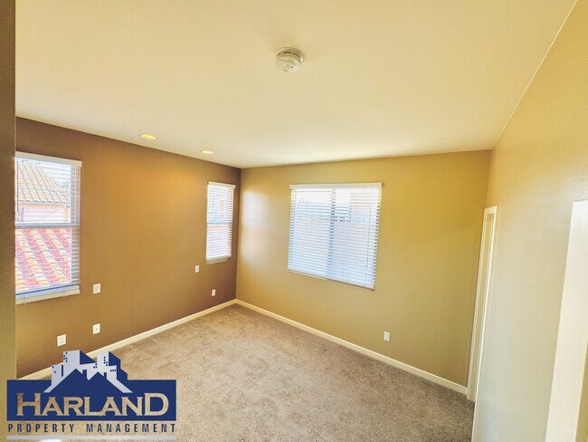 Building Photo - 3528-3538 Indiana Street Unit 3528-