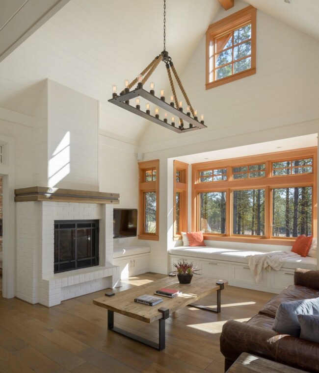 Building Photo - Tumble Creek Modern Farmhouse 1+ bedroom, amazing setting.
