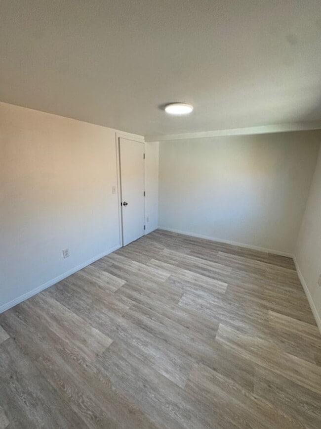 Building Photo - Cozy Remodeled Home