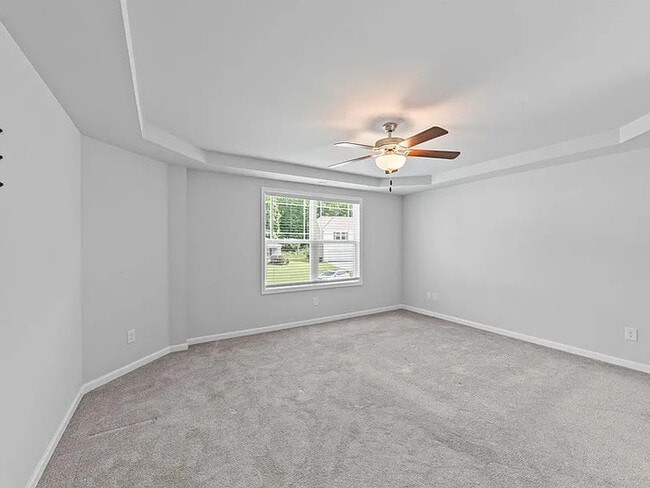 Building Photo - Earn Wealth While Leasing - Like a Homeown...