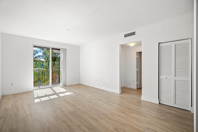 Building Photo - Pineapple Grove Village
