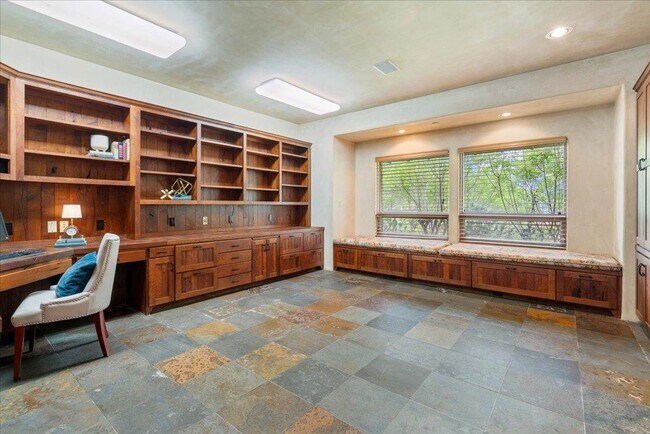 Building Photo - 24736 Travis Lakeside Cove