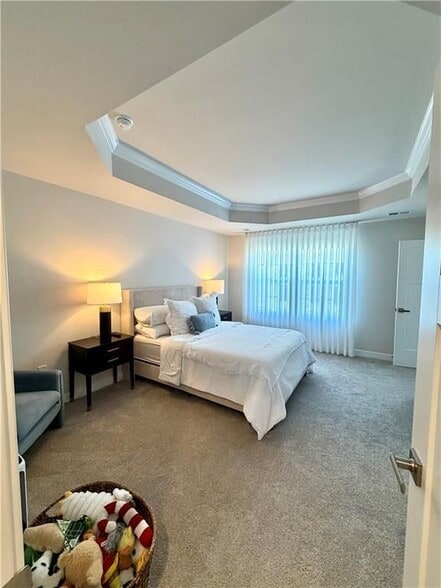 Building Photo - 2000 Fortuna St