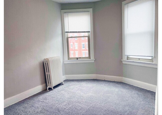 Building Photo - 343-345 Ludlow Avenue