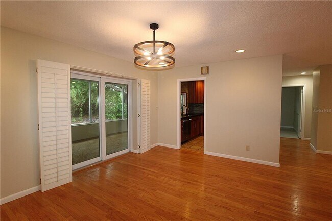 Building Photo - 6512 Bowline Dr