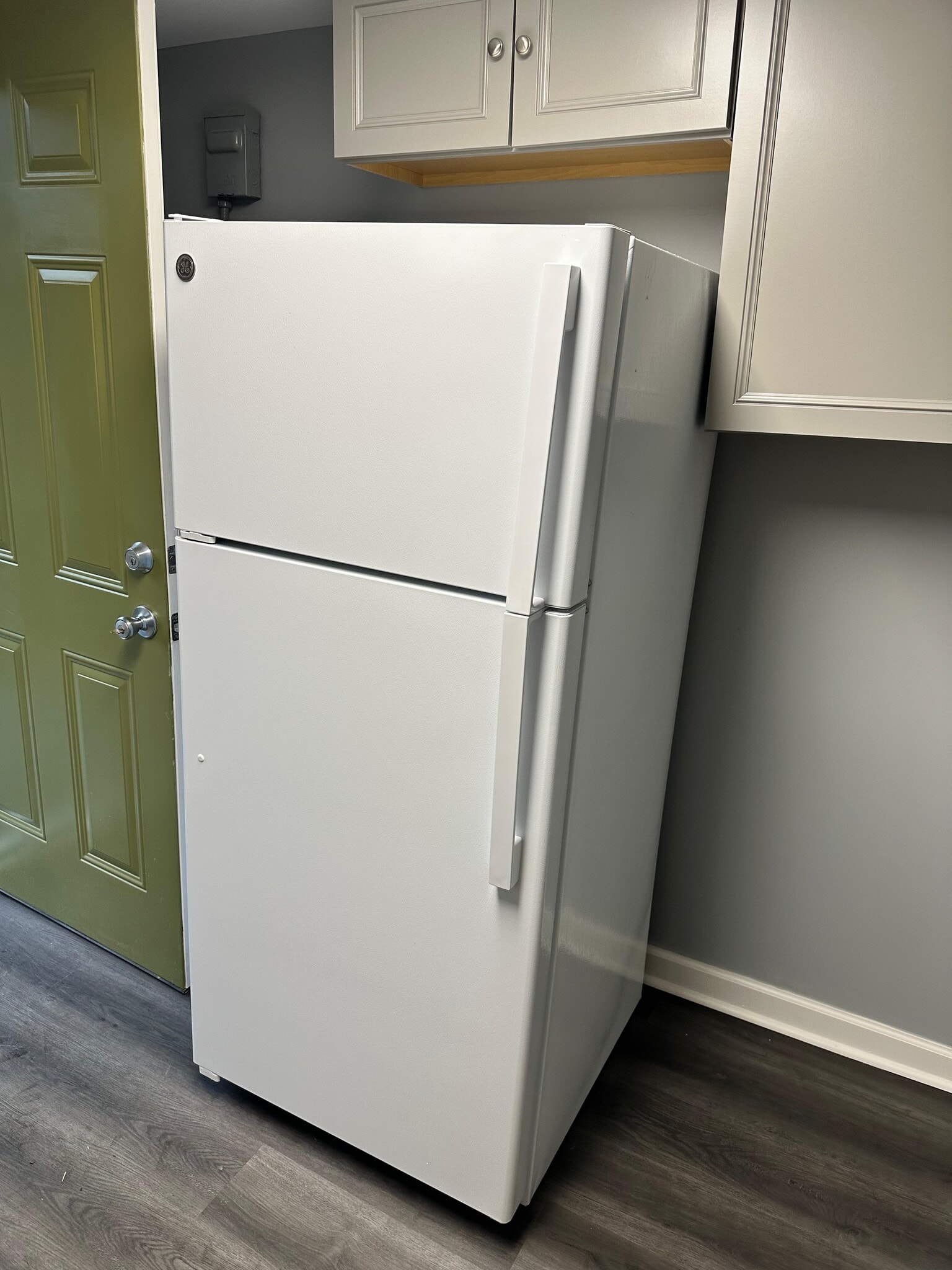 Building Photo - 132 Patten St