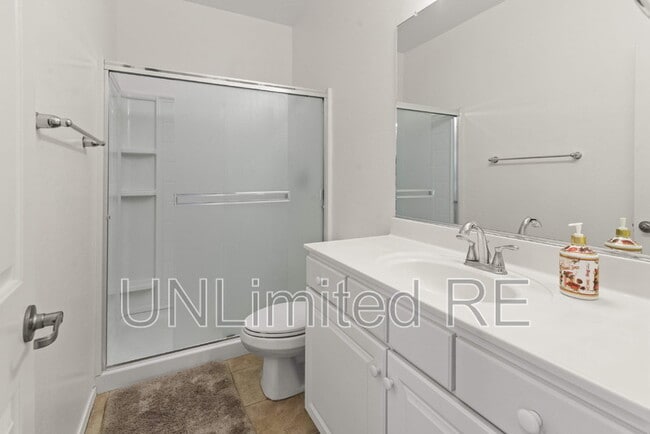 Building Photo - 7889 N Music Mountain Ln