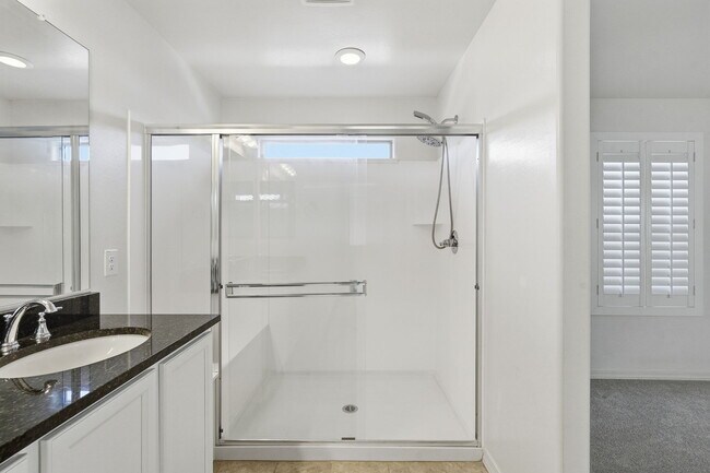 Building Photo - 1647 S 83rd Pl