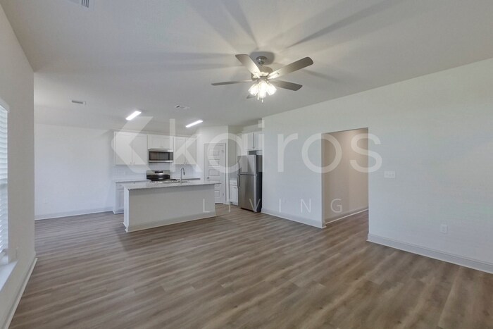 Building Photo - 17611 Carlisle Ave