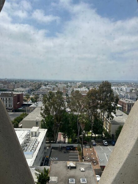 Primary Photo - 2404 Wilshire Blvd