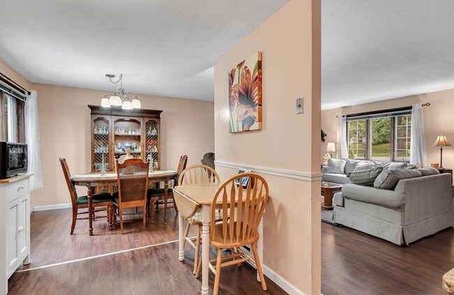 Building Photo - 25 Christian Hill Rd