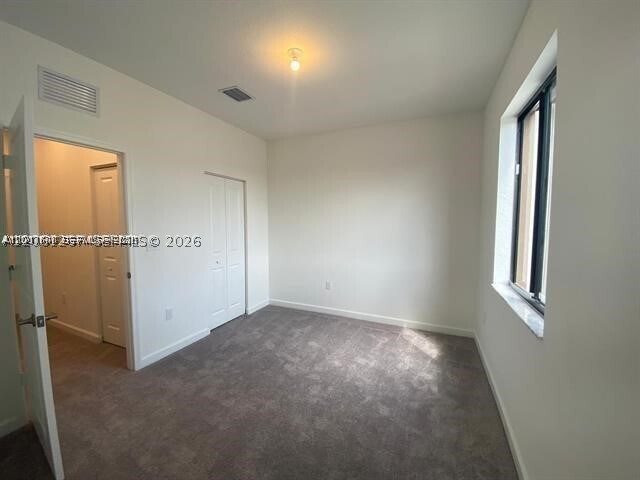 Building Photo - 575 NE 208th Terrace