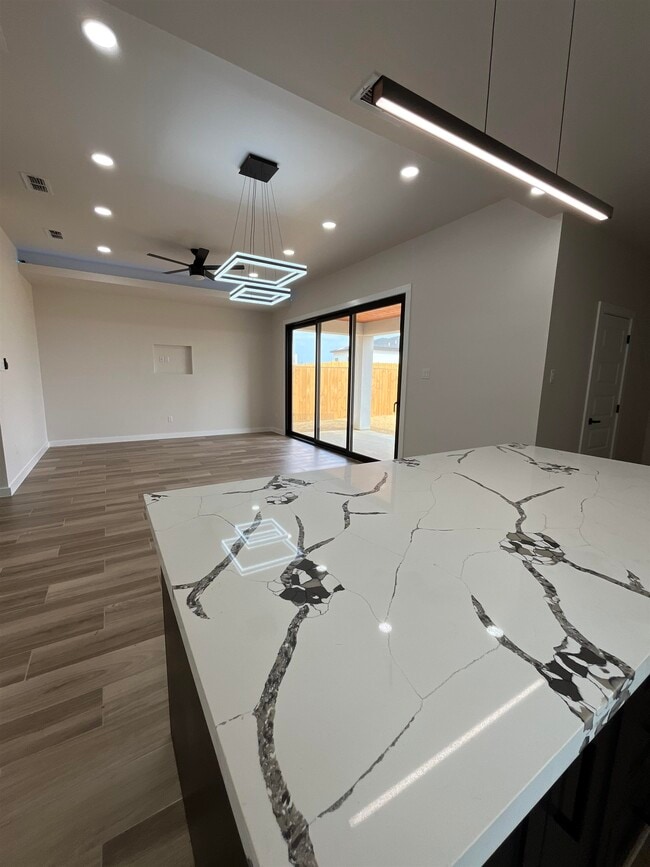 Building Photo - 5731 Beefalo Ln