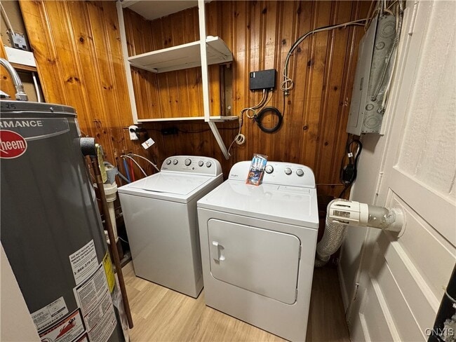 Building Photo - 304 Birchwood Blvd