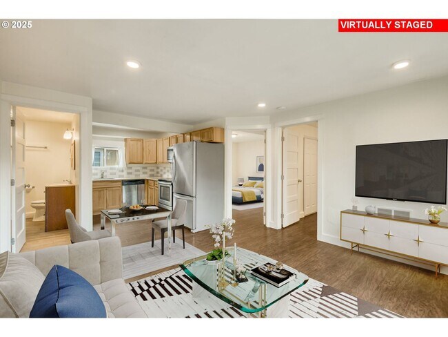 Building Photo - 1174000