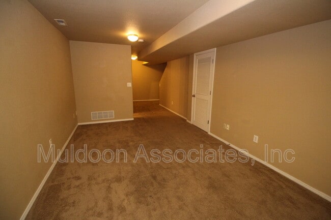 Building Photo - 7829 Antelope Valley Point