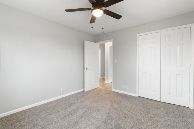 Building Photo - 3 Bedroom Pet Friendly Home For Rent!