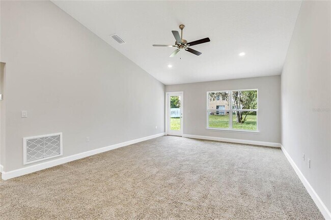 Building Photo - 430 Big Sioux Ct