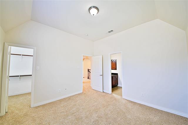 Building Photo - 778 Fall River Dr