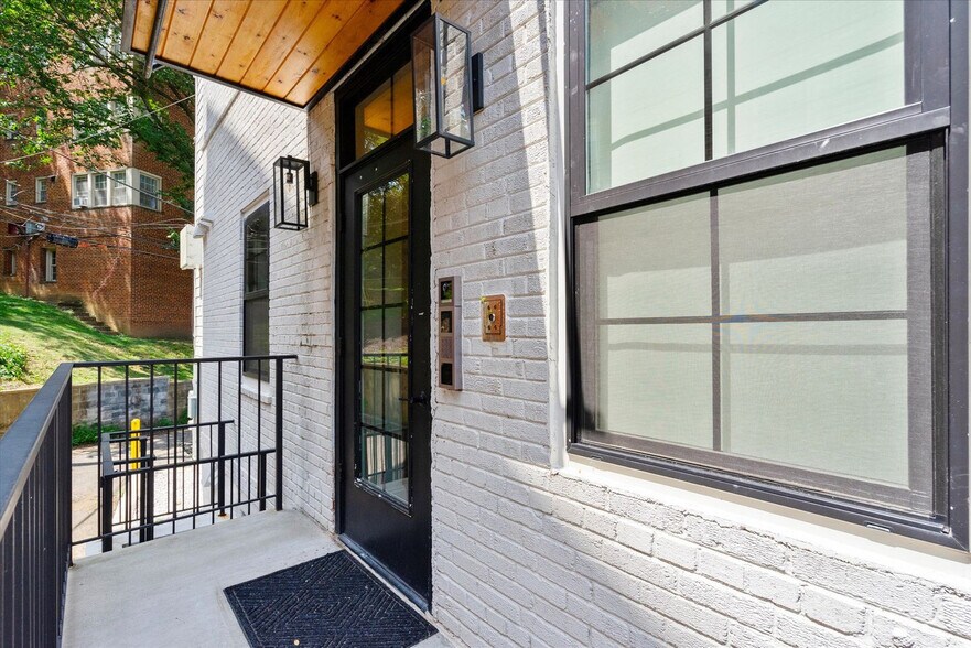Building Photo - 2634 39th St NW