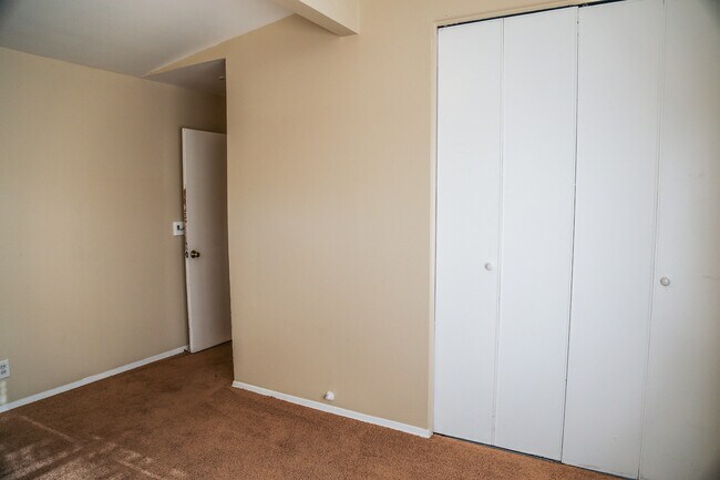 Building Photo - 2819 Bent Bow Dr