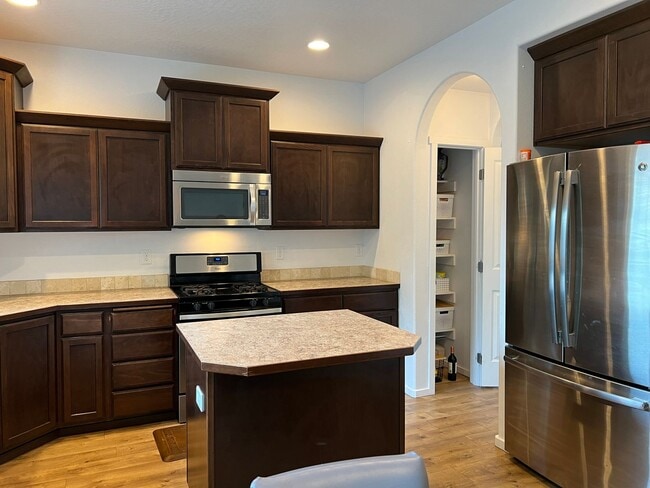 Building Photo - New on the market!