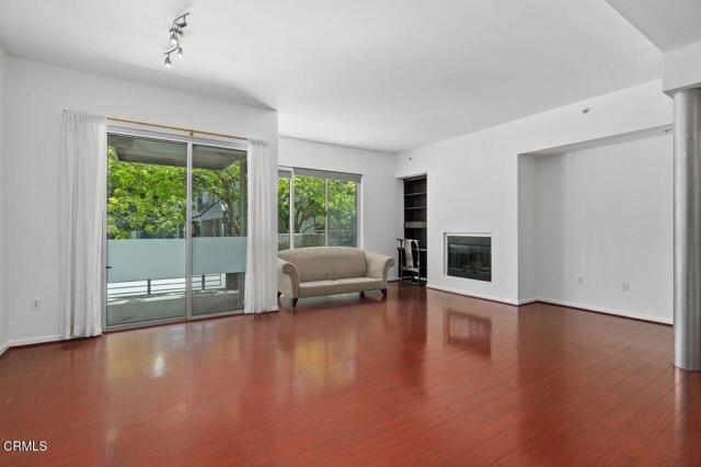 Building Photo - 111 S De Lacey Ave