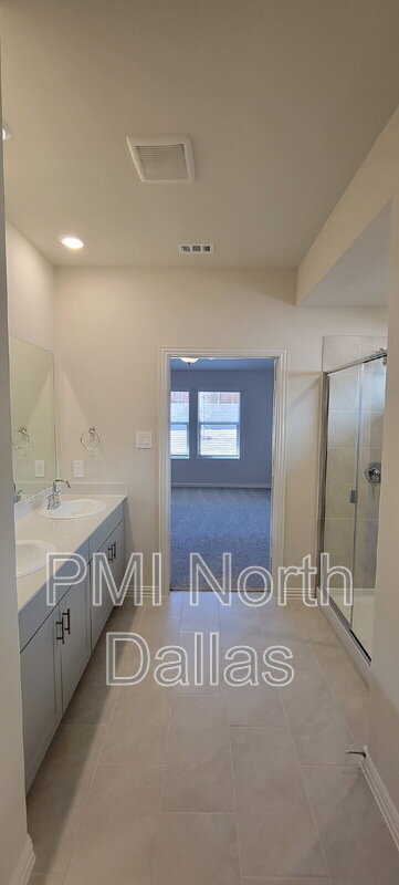 Building Photo - 10609 Potawatomi Ln