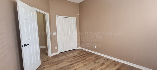 Building Photo - 878 Oakbranch Pl
