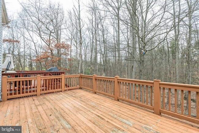 Building Photo - 2602 Streamview Dr