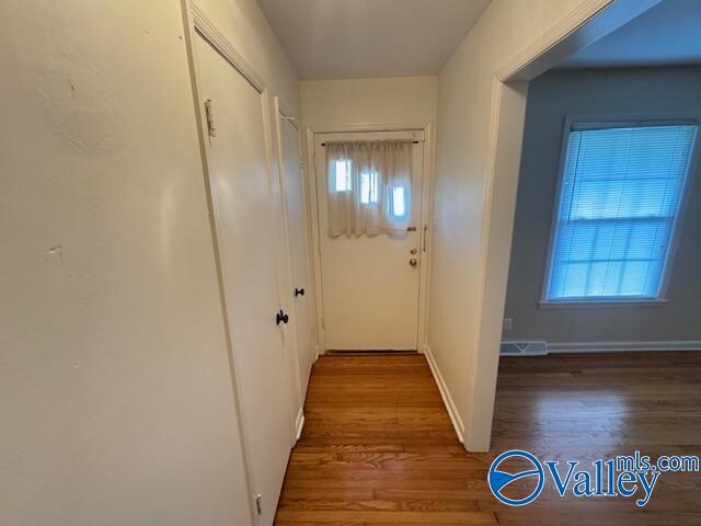 Building Photo - 808 Muriel Dr SE