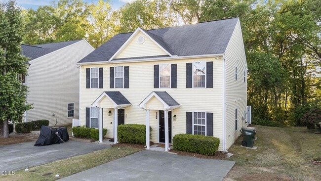 Building Photo - 225 Woodson Dr