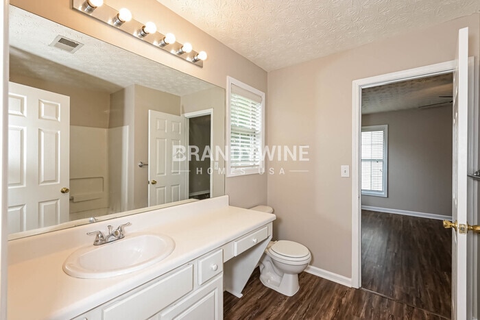 Building Photo - 2371 Miller Oaks Cir