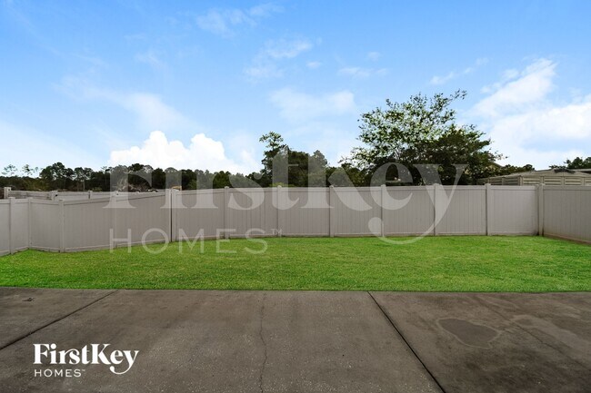 Building Photo - 10286 Magnolia Hills Dr